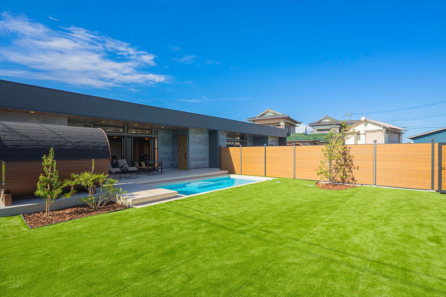 130㎡を超える客室専用ドッグラン