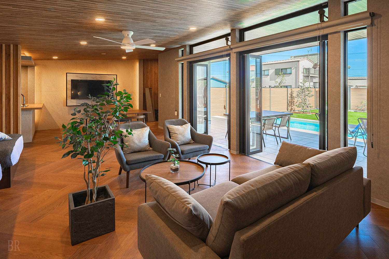 ヴィラB リビングとダイニング